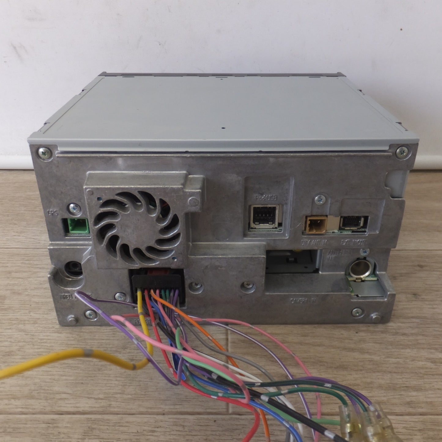 [送料無料] ★カロッツェリア carrozzeria AV一体型メモリーナビゲーション 楽ナビ AVIC-MRZ02[16]★