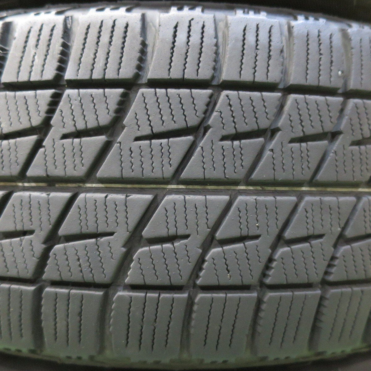 4本価格★スタッドレス 185/70R14 ブリヂストン アイスパートナー DUFACT デュファクト 14インチ PCD100/4H★5022715イス