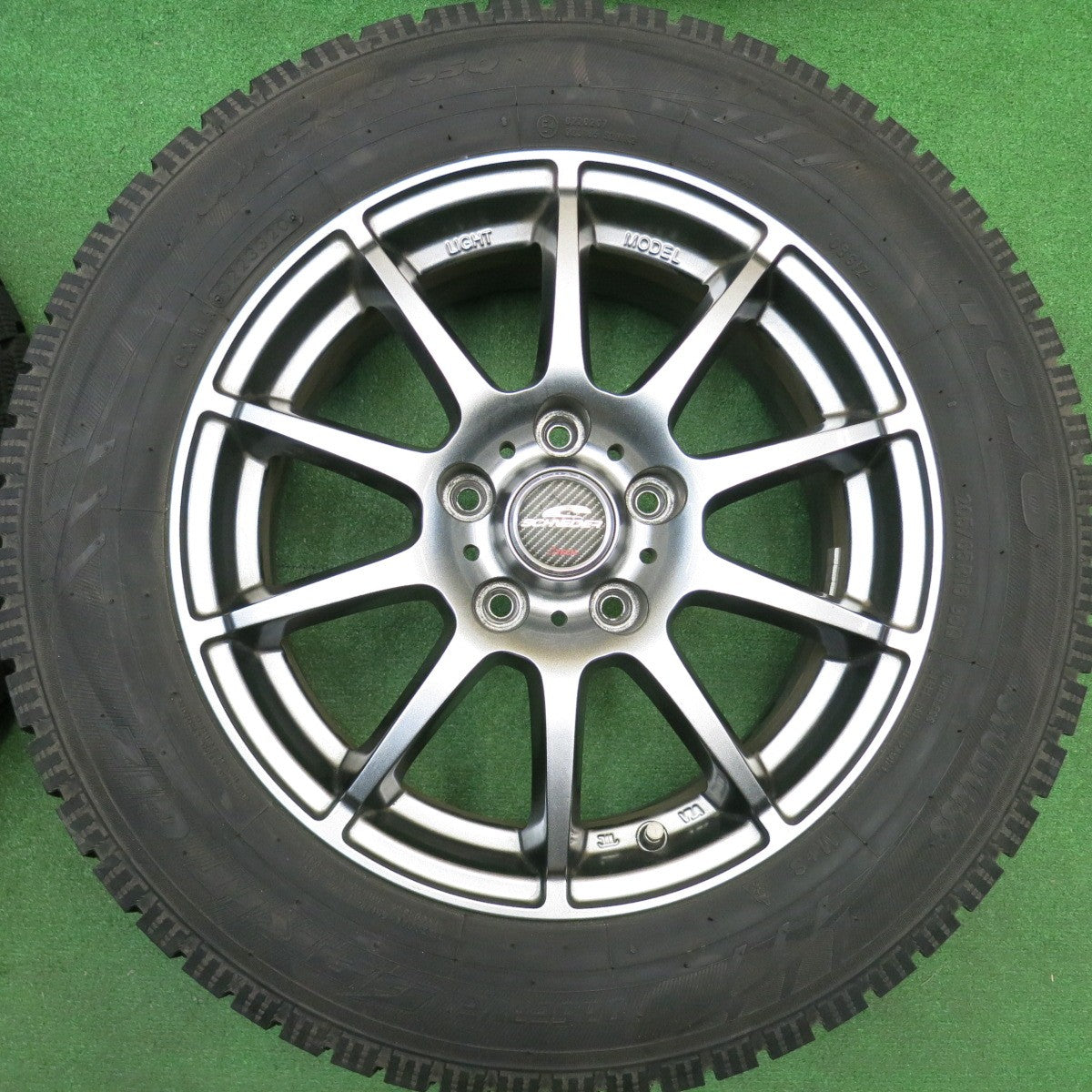 バリ溝！キレイ！9.5分★スタッドレス 205/65R16 トーヨー オブザーブ ガリット GIZ SCHNEIDER シュナイダー 16インチ PCD114.3/5H★5113017HAス