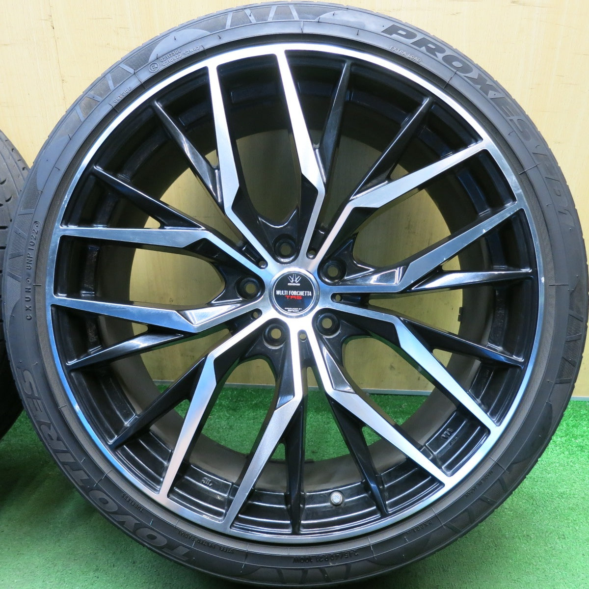 4本価格！22年◎632 LOXARNY MULTI FORCHETTA 245/40R21 トーヨー プロクセス FD1 ロクサーニ マルチフォルケッタ 21インチ PCD114.3/5H◎6090305HAノ