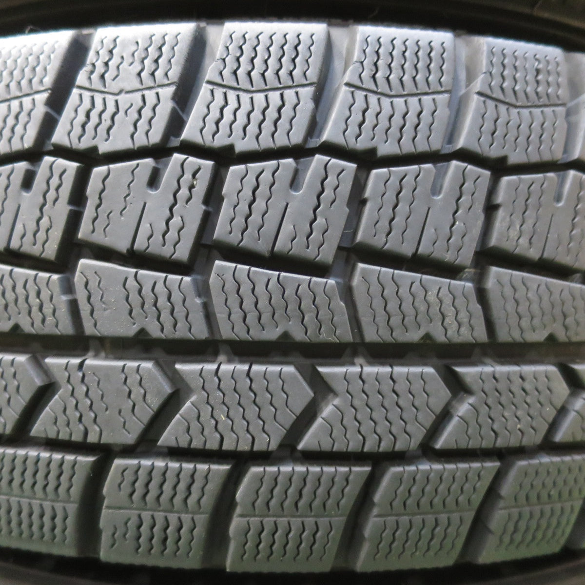 バリ溝！キレイ！9分★スタッドレス 185/60R15 ダンロップ ウインターマックス WM02 WAREN ヴァーレン 15インチ PCD100/4H★5112707イス