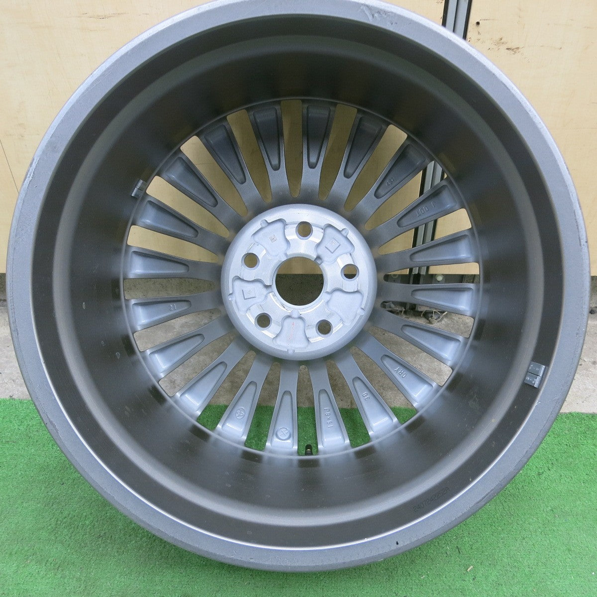 新車外し！1本★トヨタ クラウン セダン 純正 ホイール 19インチ 19×8J PCD120/5H★5042903ナホ