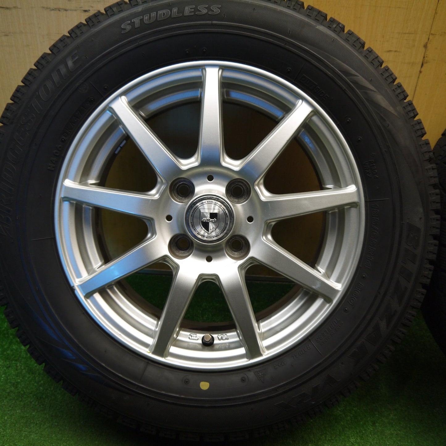 バリ溝！9.5分★スタッドレス 185/65R14 ブリヂストン ブリザック VRX GMach 14インチ PCD100/4H★6021305Hス