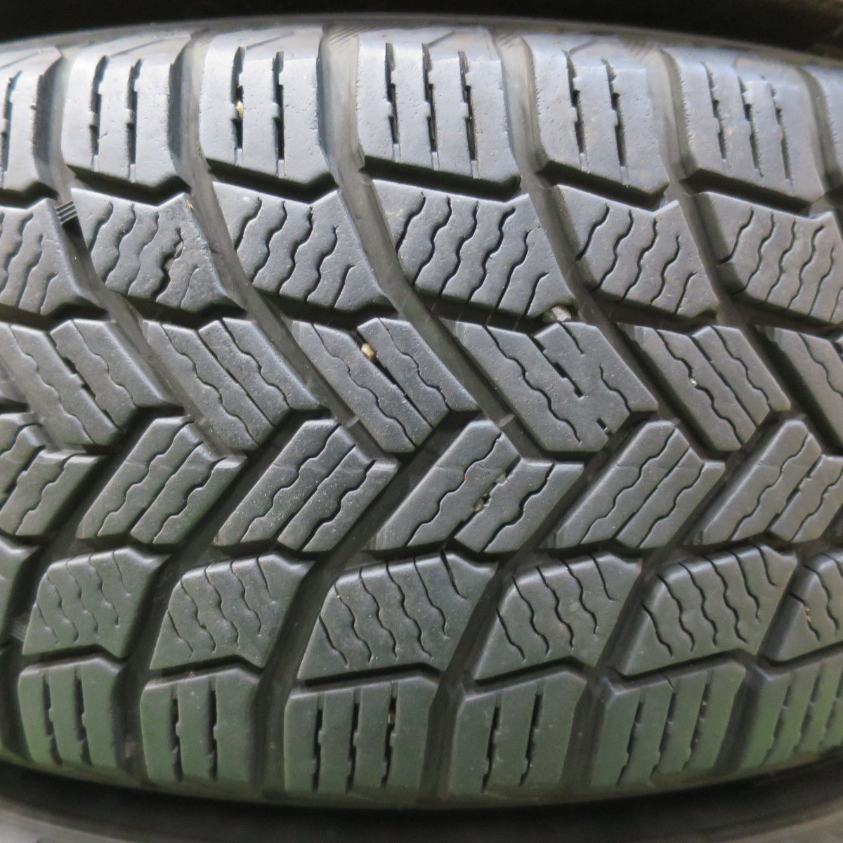 バリ溝！21年！8.5分★スタッドレス 195/65R15 ミシュラン X-ICE SNOW MiLLOUS KI ミルアス 15インチ PCD114.3/5H★5120901イス