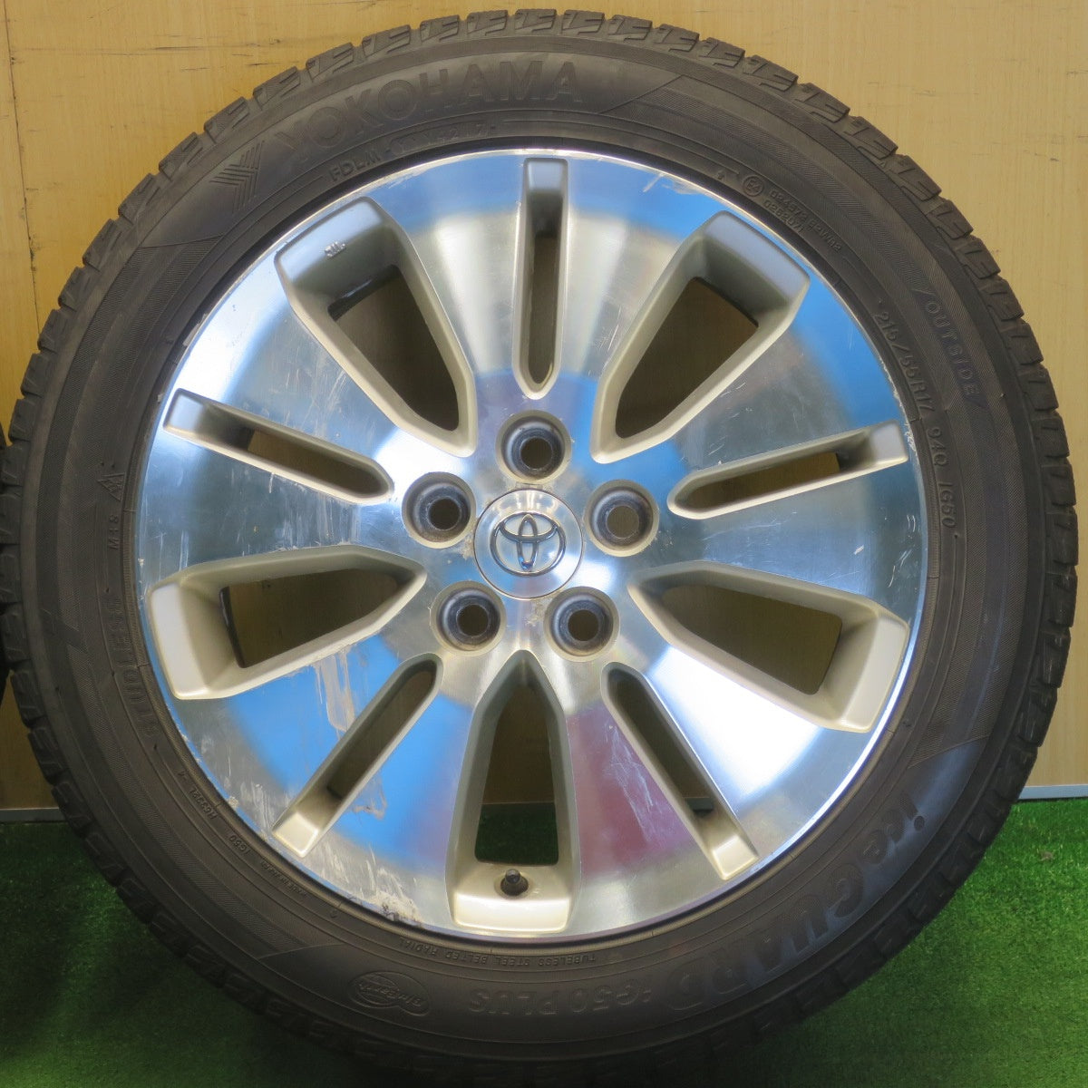 バリ溝！8.5分★トヨタ 10系 アルファード ヴェルファイア 純正 215/55R17 スタッドレス ヨコハマ アイスガード iG50 プラス 17インチ PCD114.3/5H★6051008NJス