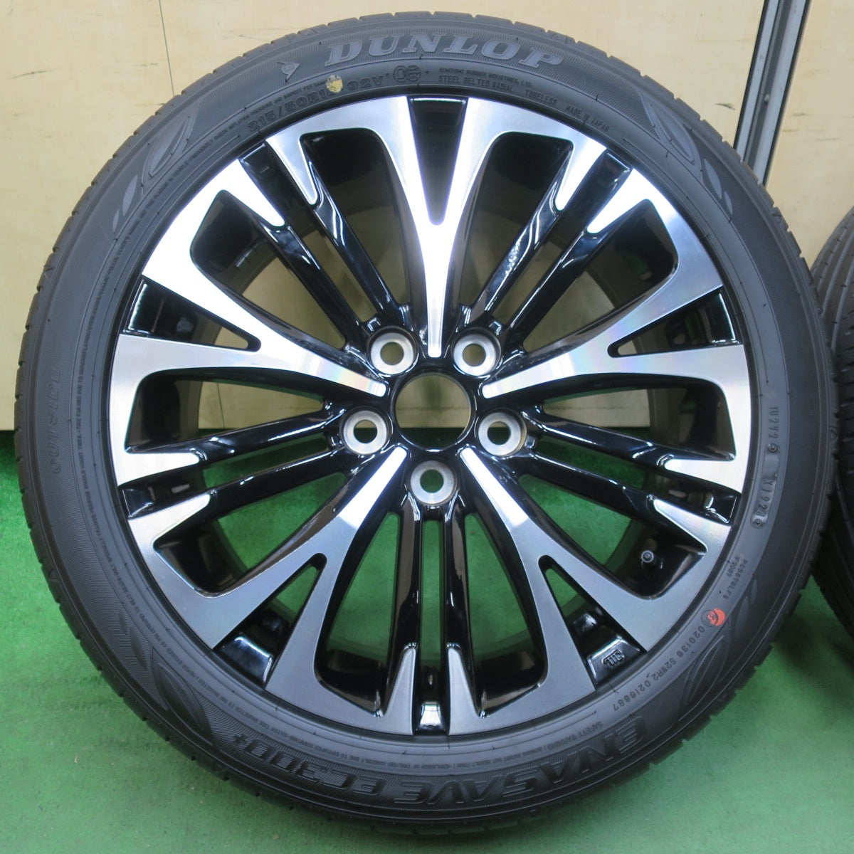 [送料無料] 新車外し！24年★トヨタ ヤリス クロス ハイブリッド Z 純正 215/50R18 ダンロップ エナセーブ EC300+ 18インチ PCD114.3/5H★5032002イノ