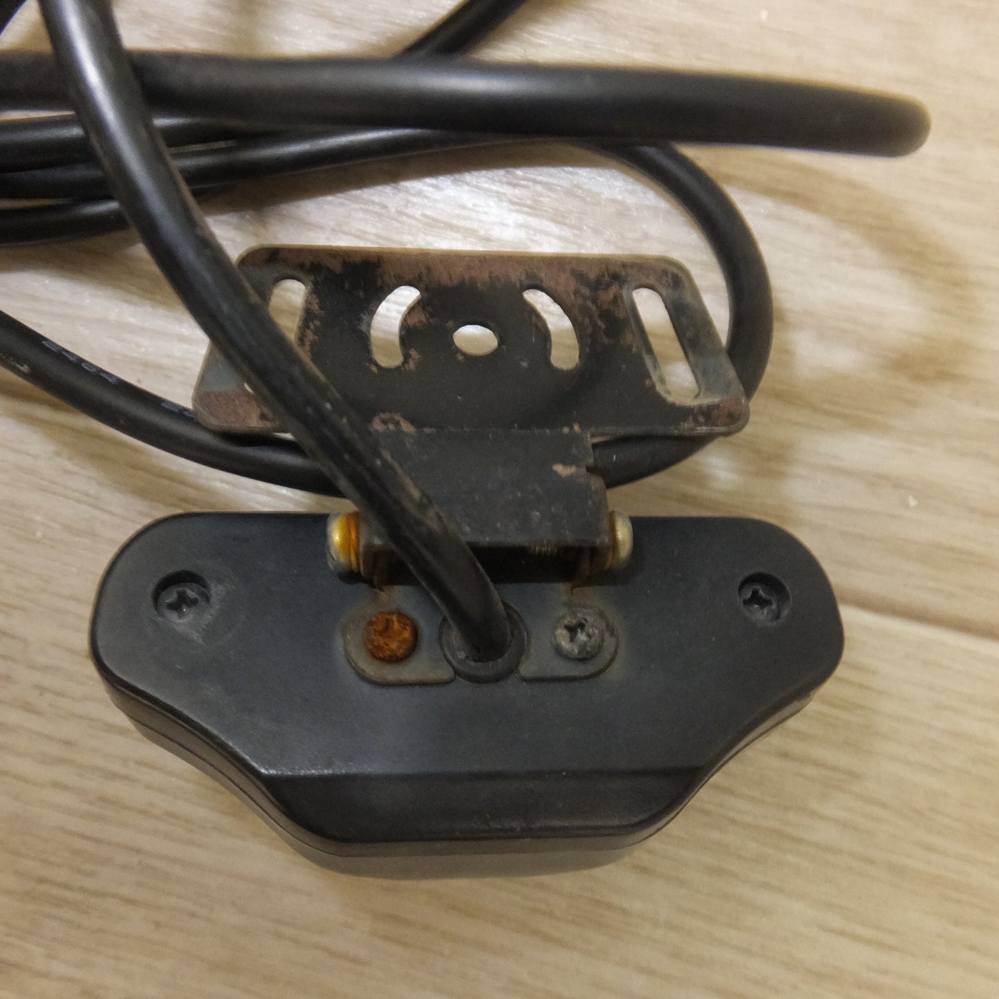 [送料無料] 現状品★AZDOME ミラー型ドライブレコーダー 形式 不明(49★