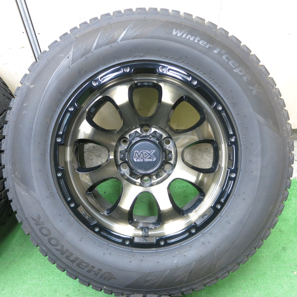 バリ溝！22年！キレイ！9.5分★スタッドレス MX MAD CROSS 265/65R17 ハンコック ウインター アイセプト X マッドクロス 17インチ PCD139.7/6H★5062502ナス