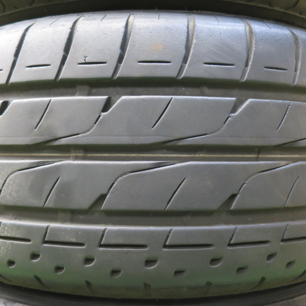 バリ溝！9.5分★スバル フォレスター 純正 225/55R17 ブリヂストン LUFT RV2 17インチ PCD100/5H★5050202イノ