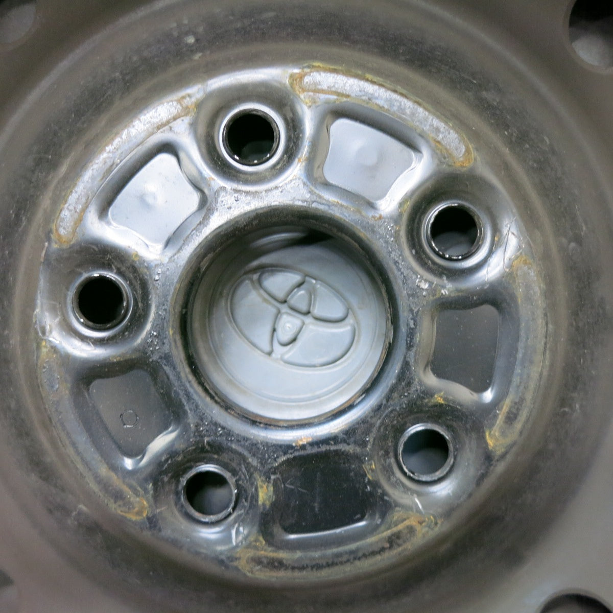 バリ溝！23年！キレイ！9分★トヨタ 80系 ヴォクシー ノア 純正 スチール 195/65R15 スタッドレス ブリヂストン ブリザック VRX2 15インチ PCD114.3/5H★6012306ナス