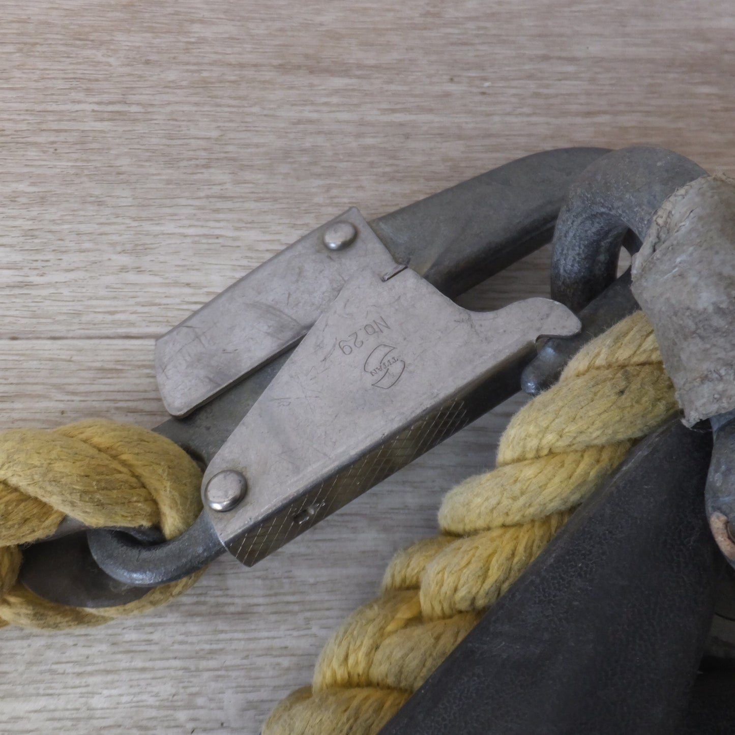 [送料無料] ★キョーワ KYOWA キョーワ式 安全ブロック SAFETY BLOCK ワイヤロープタイプ LB-12 12m　最大使用質量 85kg(2)★