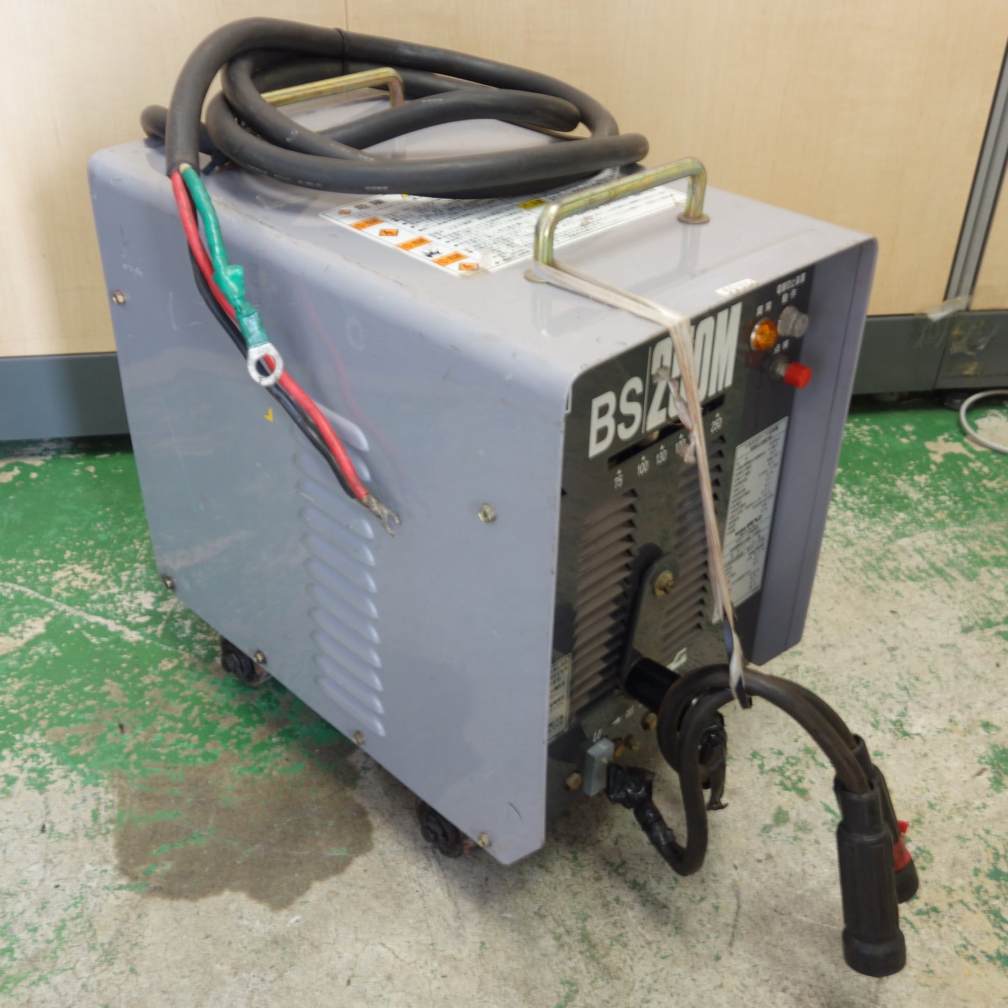 [送料無料] ☆ダイヘン 小形 交流 アーク 溶接機 200V BS250M-4 電撃防止装置内蔵 DAIHEN 現状品☆