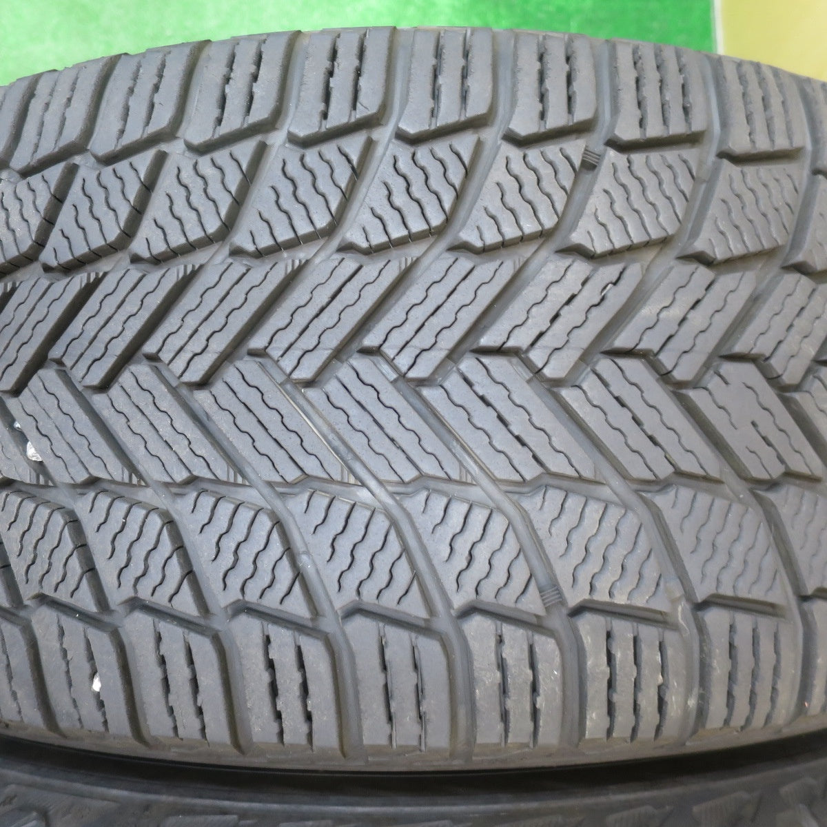 バリ溝！21年！キレイ！9分★ボルボ XC40 等 EUROTECH GAYA SOLI 235/55R18 スタッドレス ミシュラン X-ICE SNOW SUV ユーロテック ガヤ ソリ 18インチ PCD108/5H★5111203NJス