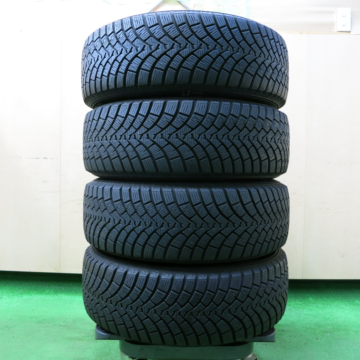 *送料無料* バリ溝！キレイ！9分★スタッドレス 185/60R15 ファルケン エスピア W-ACE INVERNO インヴェルノ 15インチ PCD100/5H★4050110イス