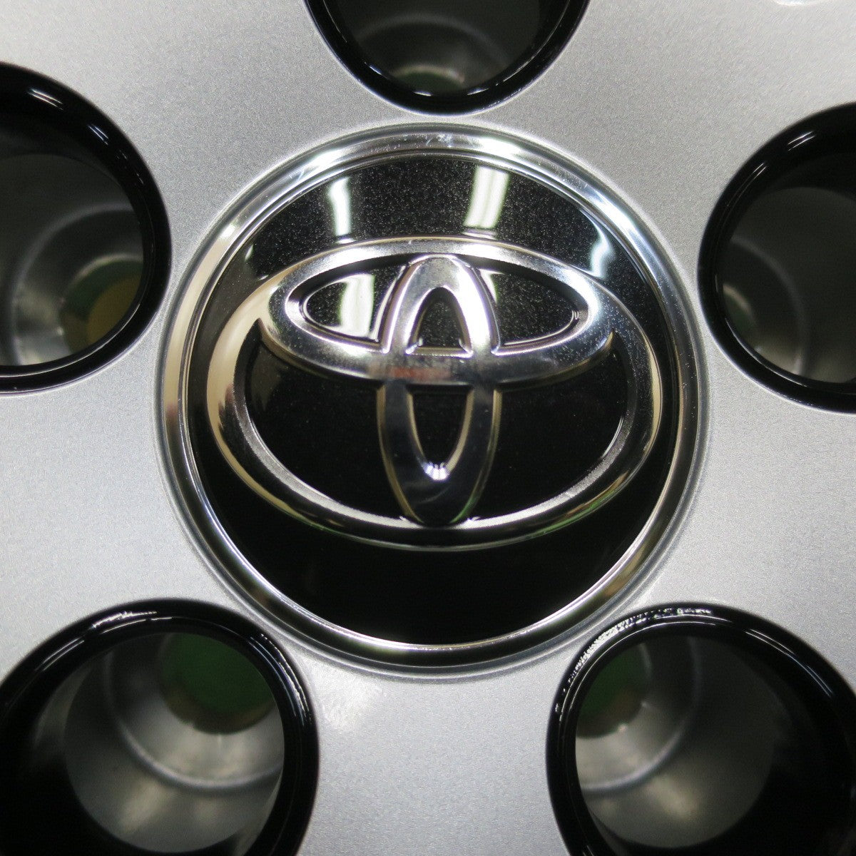 [送料無料] 新車外し★トヨタ 50系 プリウス Aグレード 純正 ホイール 15インチ 15×6.5J PCD100/5H★4102903イホ