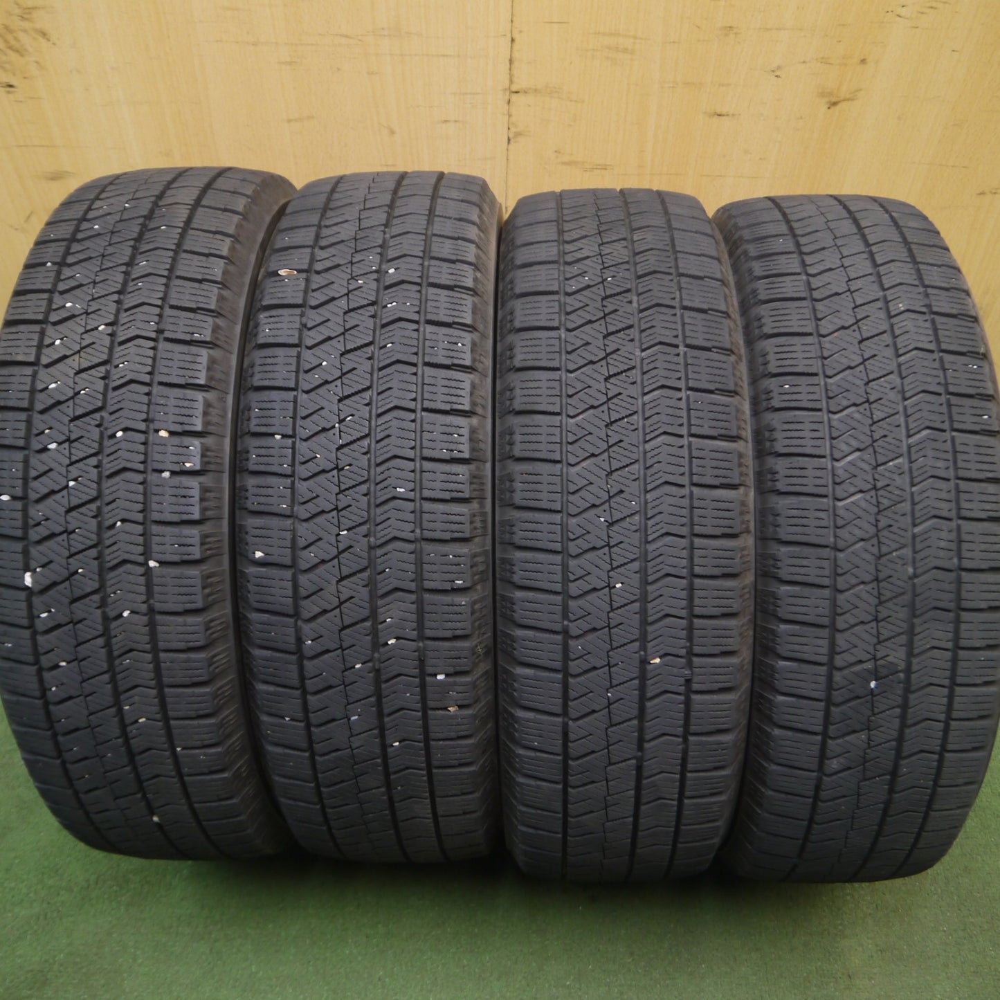 *送料無料* キレイ★ダイハツ タント カスタム 純正 165/55R15 スタッドレス ブリヂストン ブリザック VRX2 15インチ PCD100/4H★4060510Hス