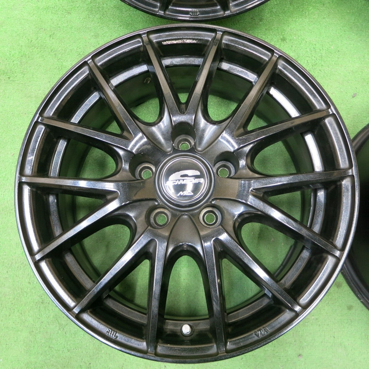 タイヤ、SCHNEDERシュナイダーホイール4本 16インチ 6.5J 114.3 5H
