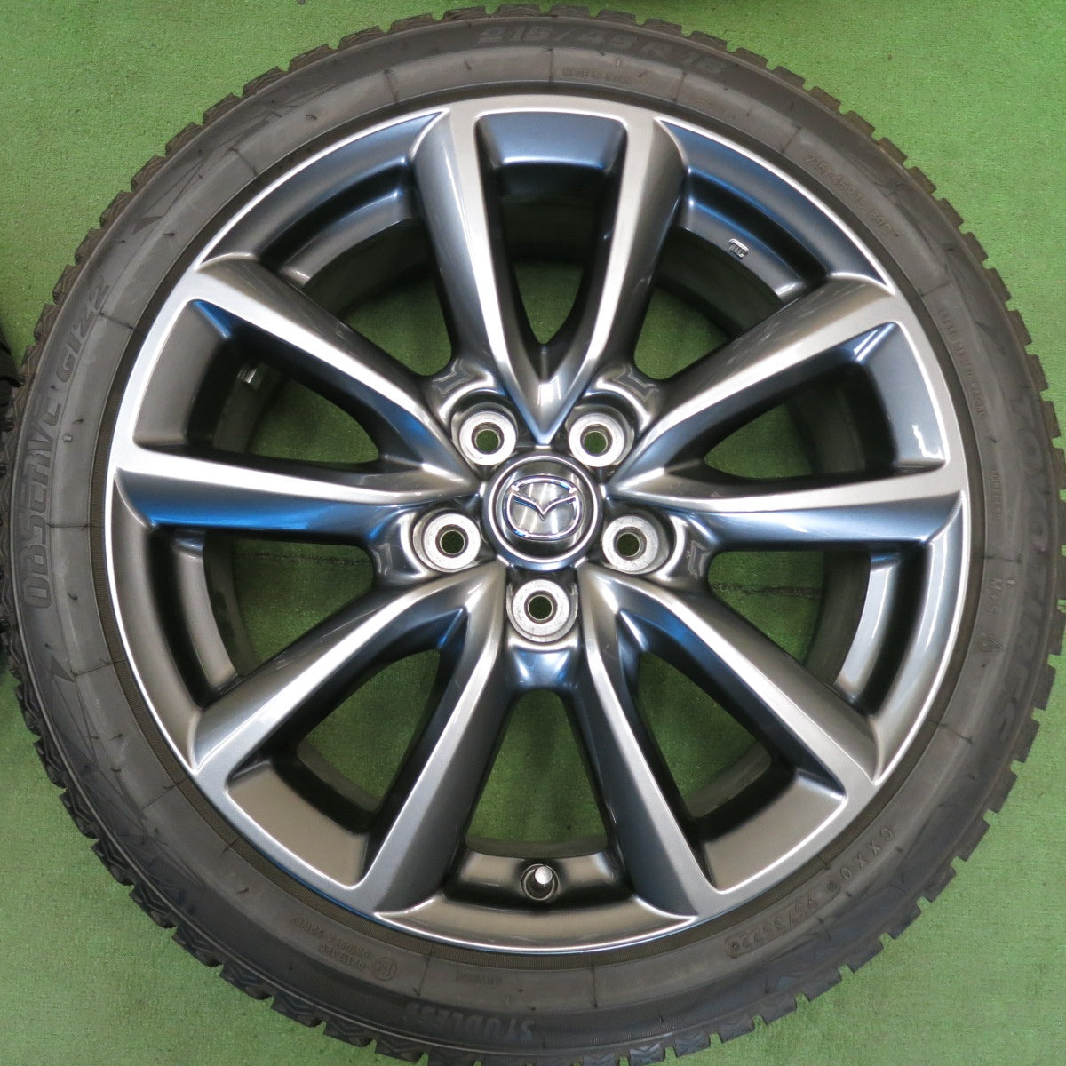 バリ溝！22年！キレイ！9分◎マツダ3 ファストバック 純正 215/45R18 スタッドレス トーヨー オブザーブ GIZ2 18インチ PCD114.3/5H◎6061403HAス