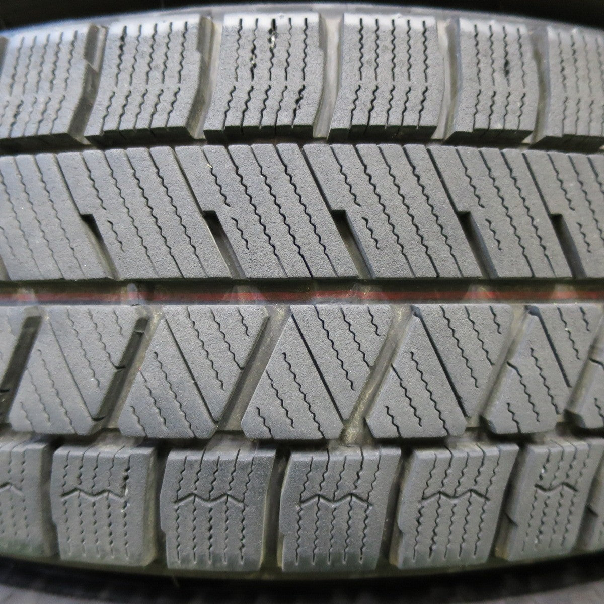*送料無料* バリ溝！22年！8.5分★スタッドレス 155/65R14 ブリヂストン ブリザック VRX3 タイヤ 14インチ N-WGN パレット AZワゴン ラパン等★4060501イスタ