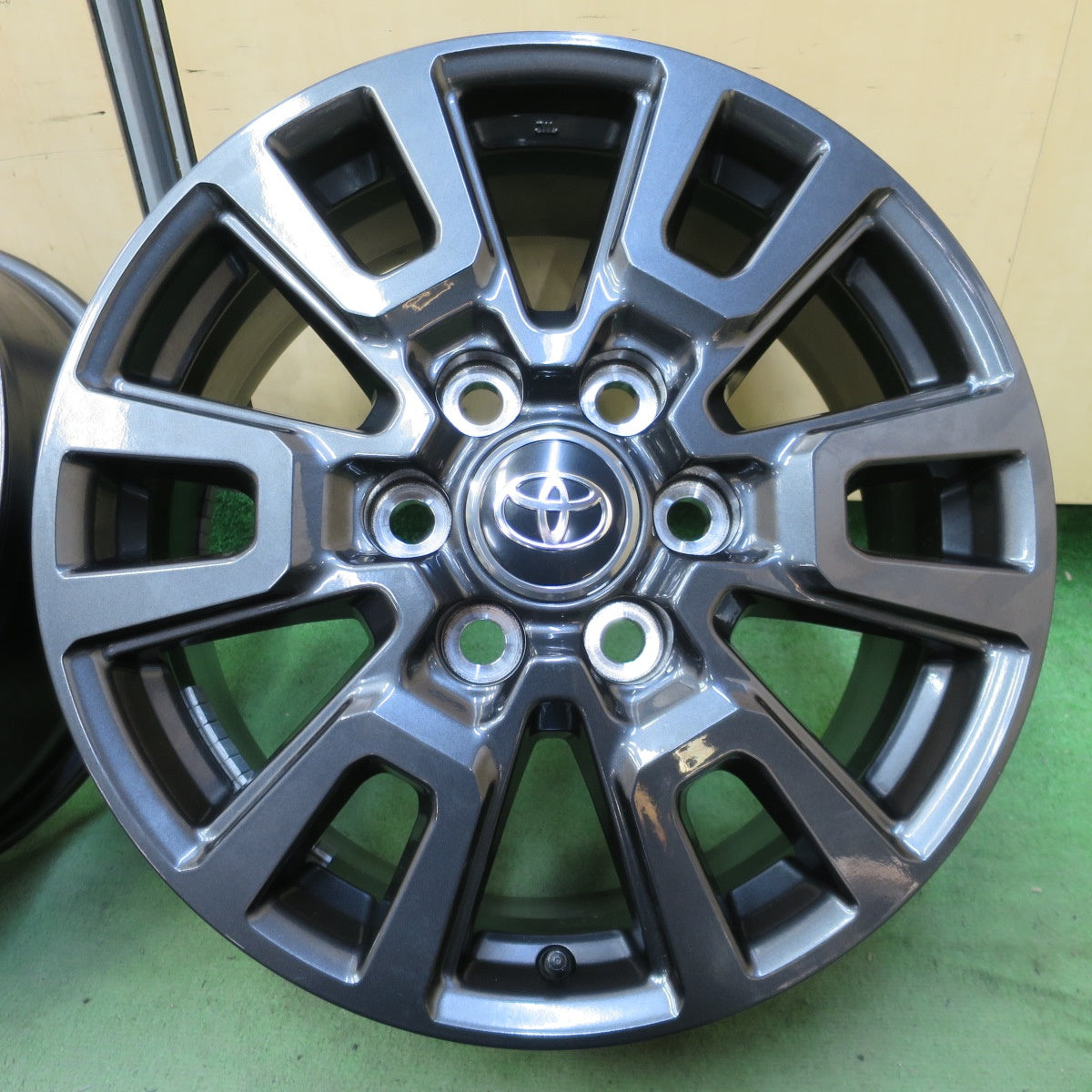新車外し★トヨタ ランクル 250 VX 純正 ホイール 18インチ 18×7.5J PCD139.7/6H★6071403NGホ
