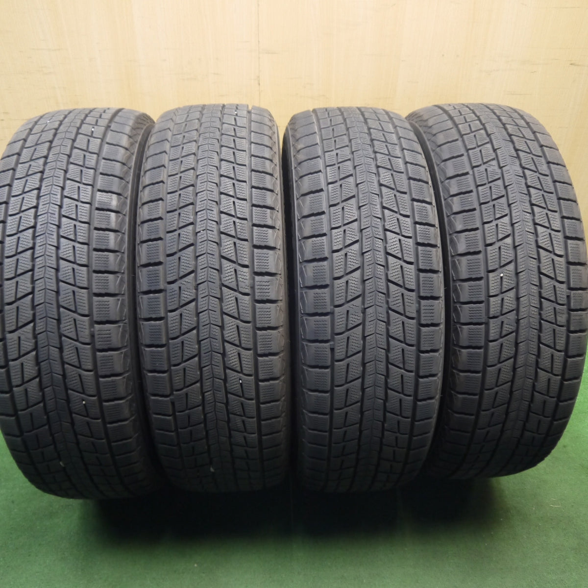 バリ溝！9.5分◎スタッドレス 235/55R20 ダンロップ ウインターマックス SJ8 SJ8+ タイヤ 20インチ レクサス RX ムラーノ 等◎6100504Hスタ