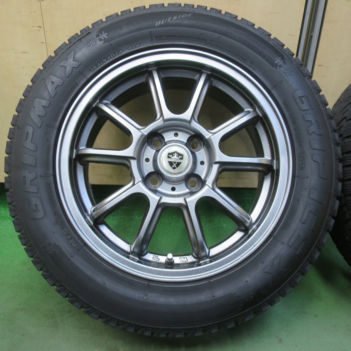 キレイ！22年◎スタッドレス 185/65R15 グリップマックス GRIP ICE X ESTROSA エステローザ 15インチ PCD100/4H◎6081608イス