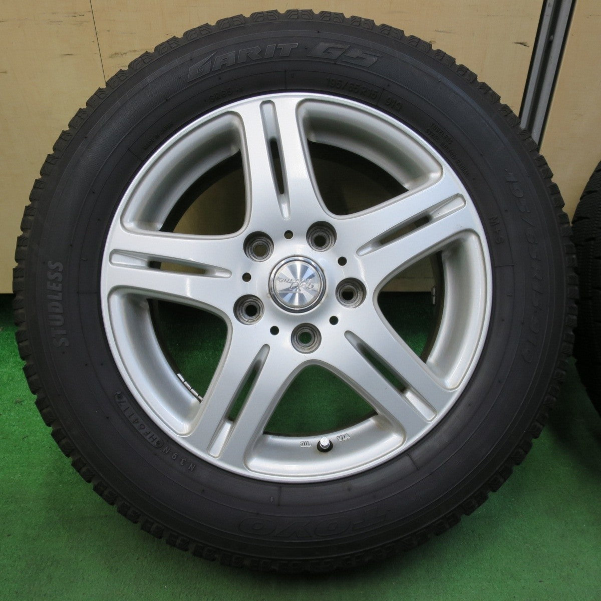 バリ溝！9分★スタッドレス 195/65R15 トーヨー ガリット G5 DUFACT DF5 デュファクト 15インチ PCD114.3/5H★4113012イス