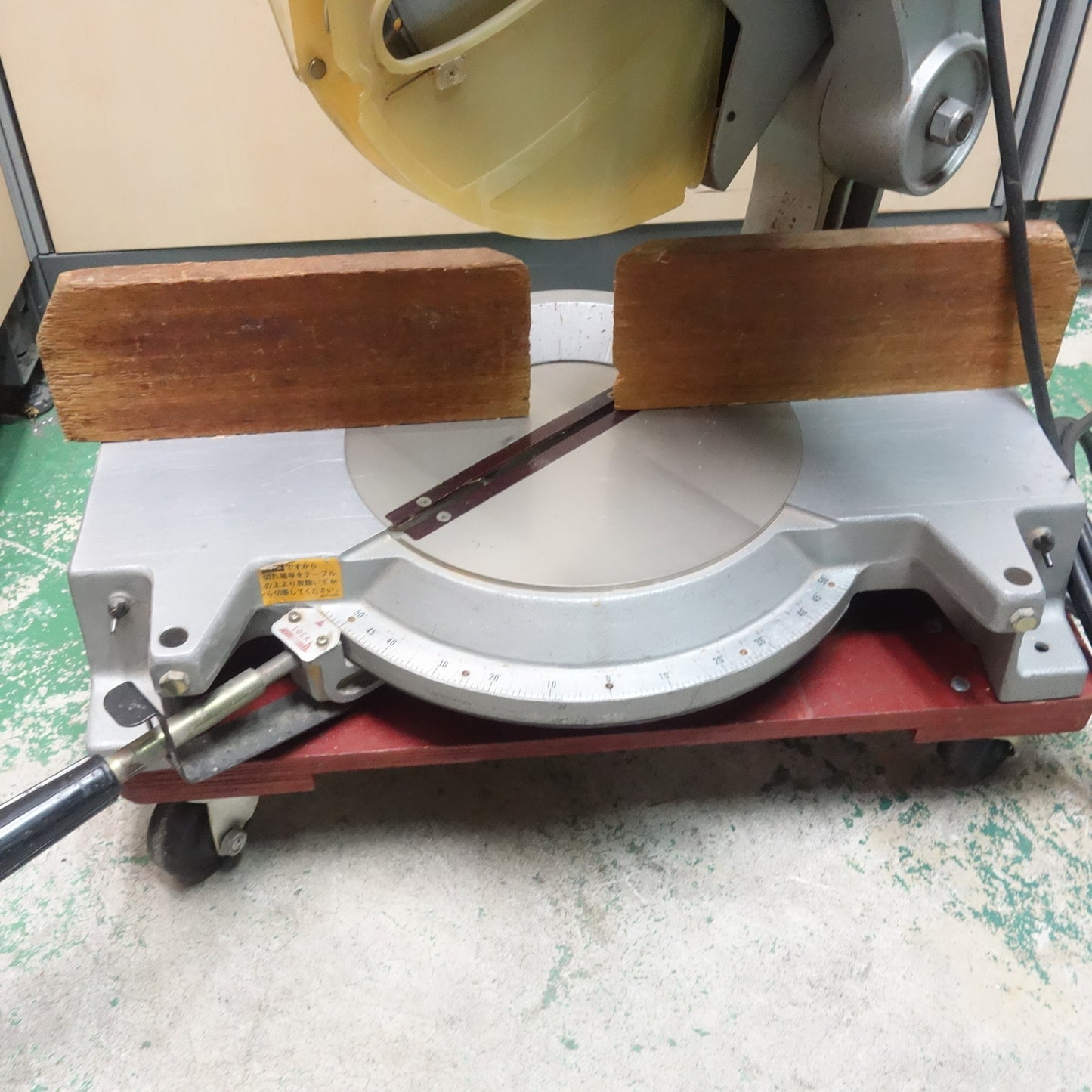 [送料無料] ☆マキタ 15型 卓上 マルノコ 380mm 100V LS1500 丸のこ 丸ノコ 丸鋸 電動 工具☆