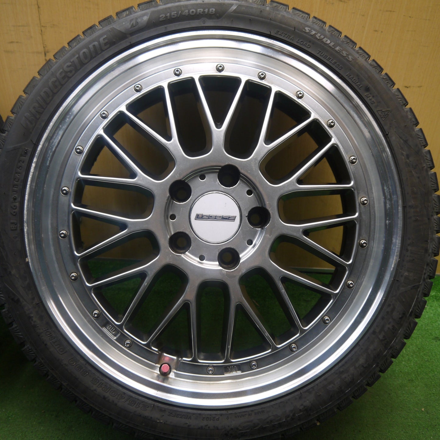 バリ溝！21年！9.5分★スタッドレス 215/40R18 ブリヂストン ブリザック VRX3 Stich LEGZAS M110 シュティッヒ レグザス 18インチ PCD114.3/5H★5100602Hス