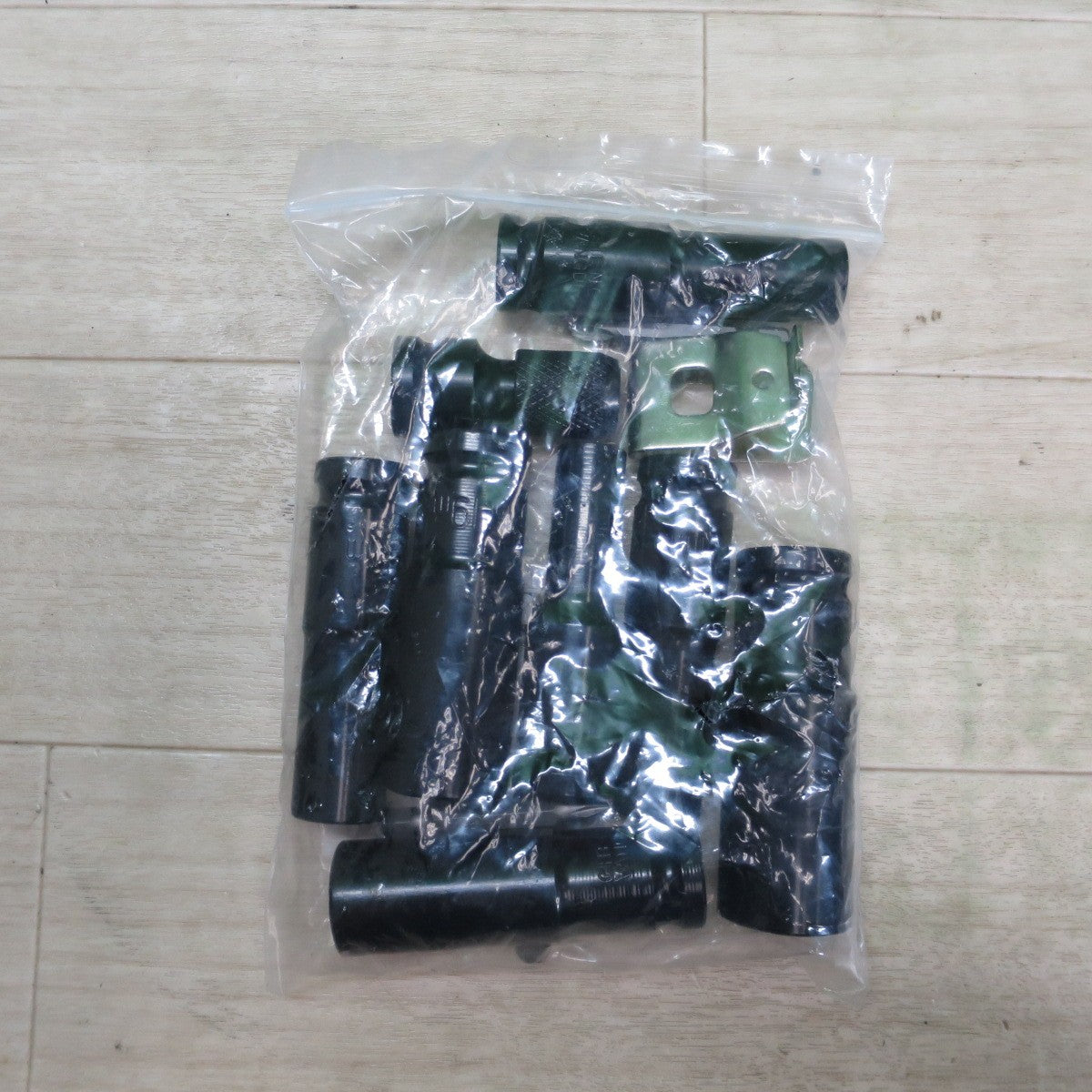 美品☆ALTOCRAFT 20V ブラシレス コードレス インパクトレンチ CIW336 充電式 バッテリー 充電器 アルトクラフト☆