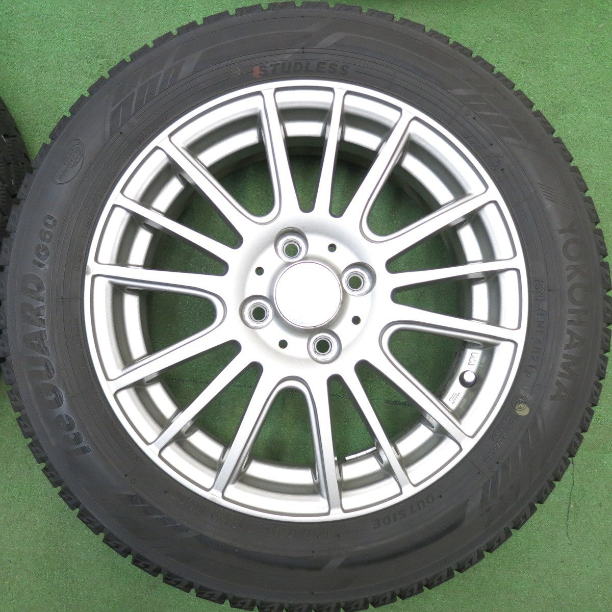 バリ溝！キレイ！9分★スタッドレス 175/65R15 ヨコハマ アイスガード iG60 ravrion selzer ラブリオン 15インチ PCD100/4H★6032810HAス