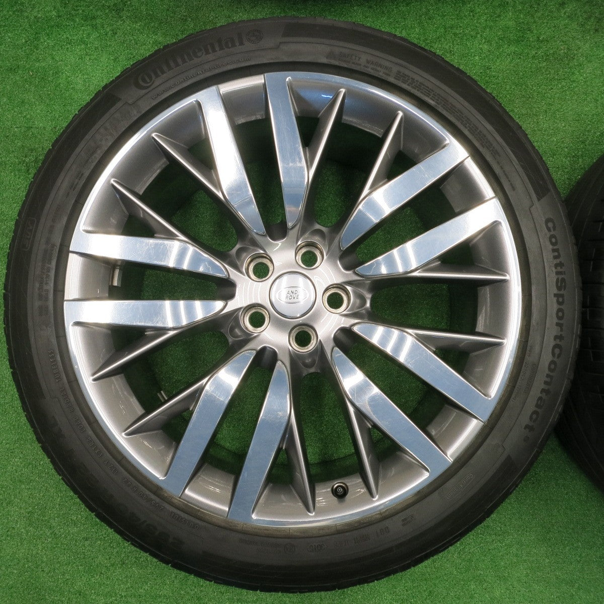 [送料無料] バリ溝！キレイ！8.5分★ランドローバー レンジローバー スポーツ SVR 純正 295/40R22 コンチネンタル コンチスポーツコンタクト5 PCD120/5H★4091201NJノ