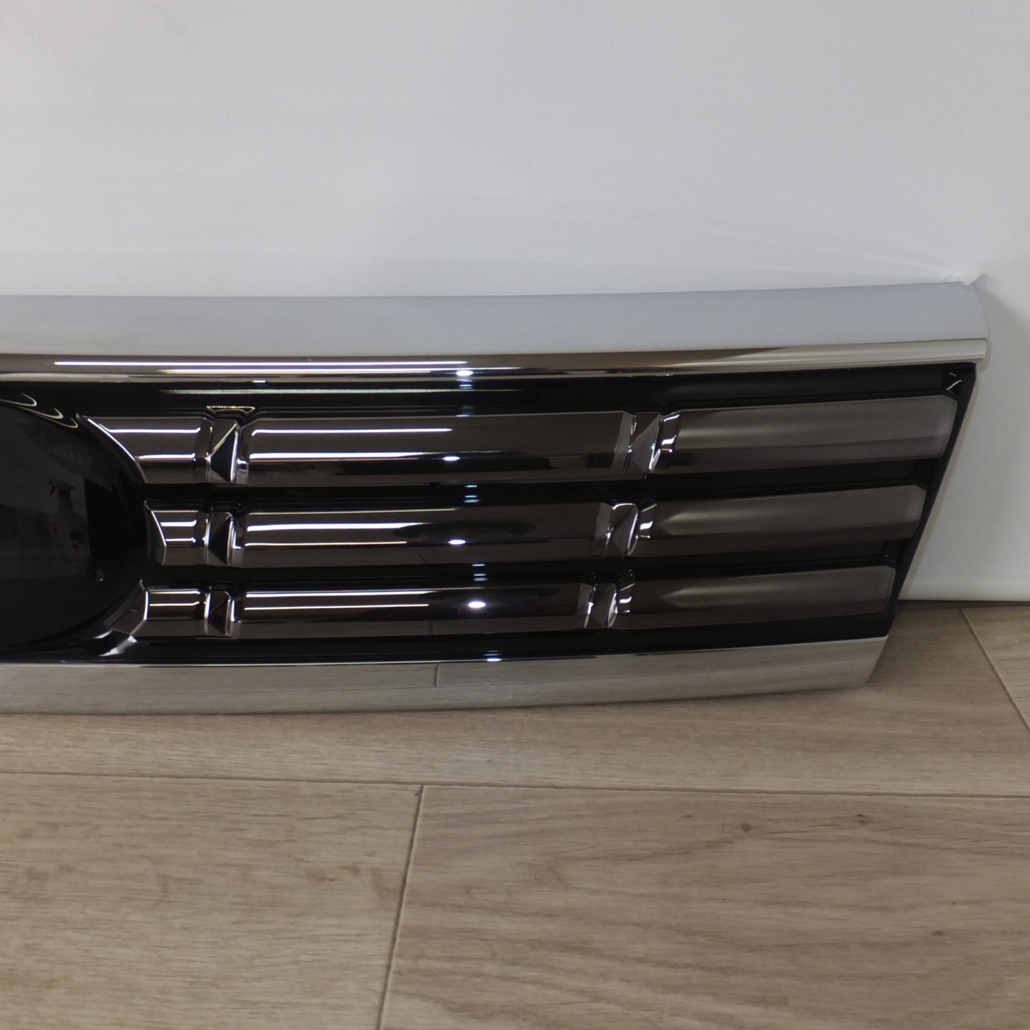 [送料無料] 未使用★ダイハツ DAIHATSU 純正 タント LA600S フロントグリル 53105-B2390/B2410★