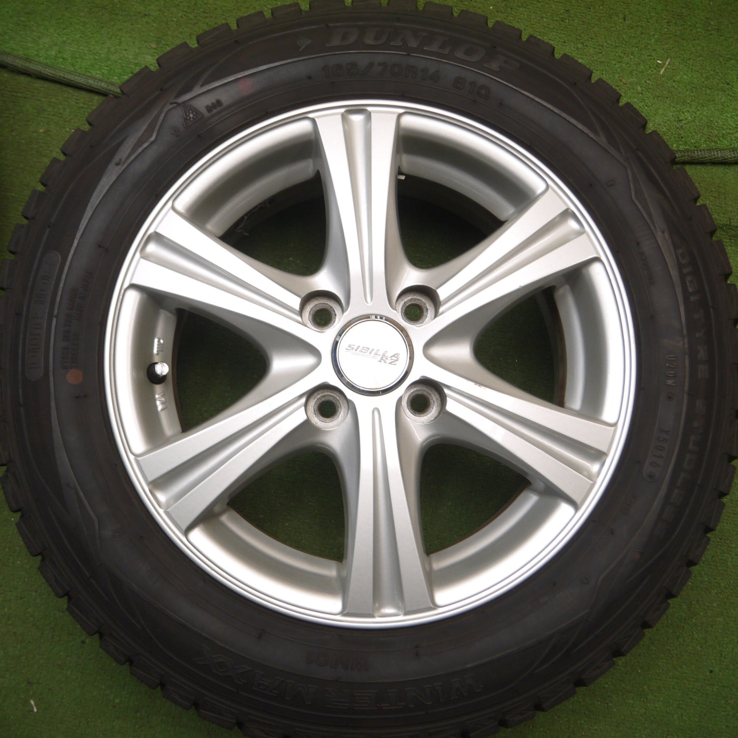 *送料無料* 超バリ溝！ほぼ10分★スタッドレス 165/70R14 ダンロップ ウインターマックス WM01 SIBILLA RZ シビラ 14インチ PCD100/4H★4060502Hス