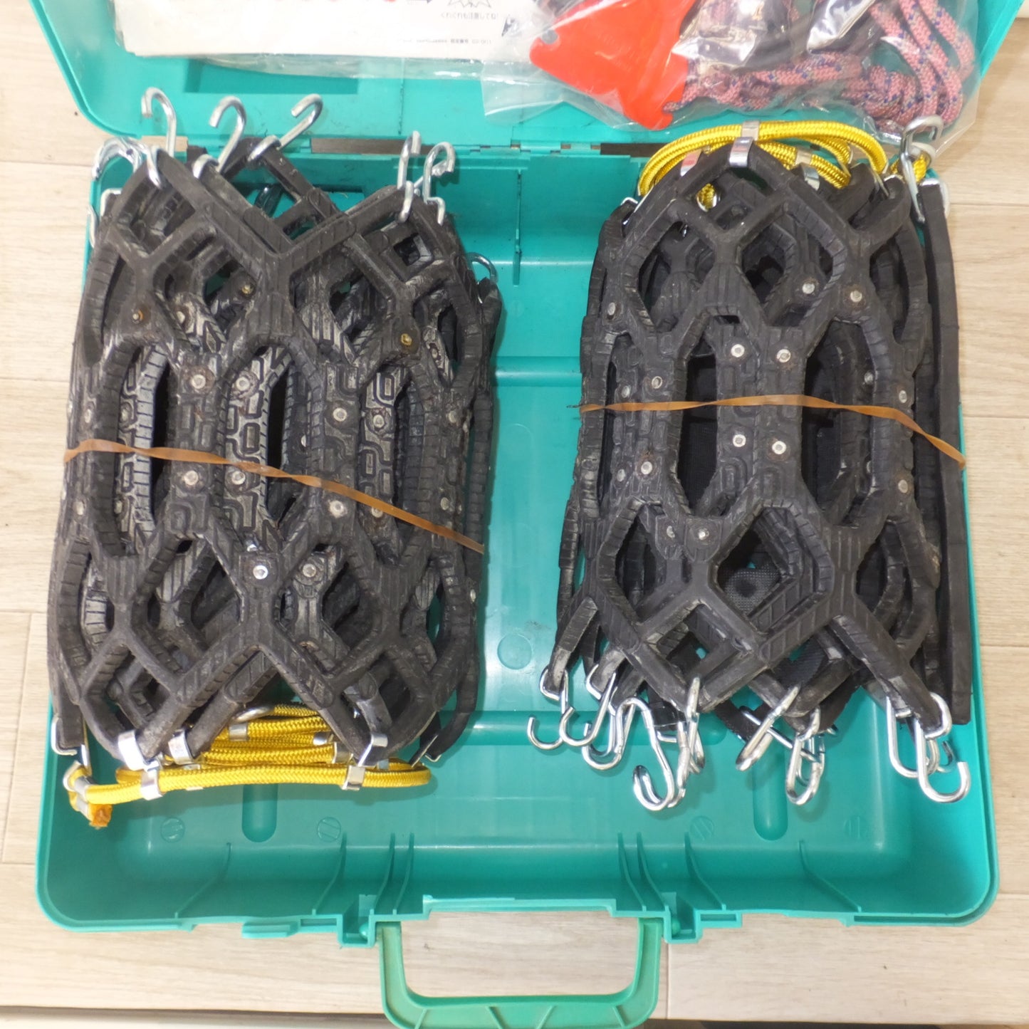 [送料無料] ★オーツタイヤ OHTSU 高性能ラバーチェーン マイティネット MIGHTY NET E Type EM-5 乗用車用　非金属チェーン★
