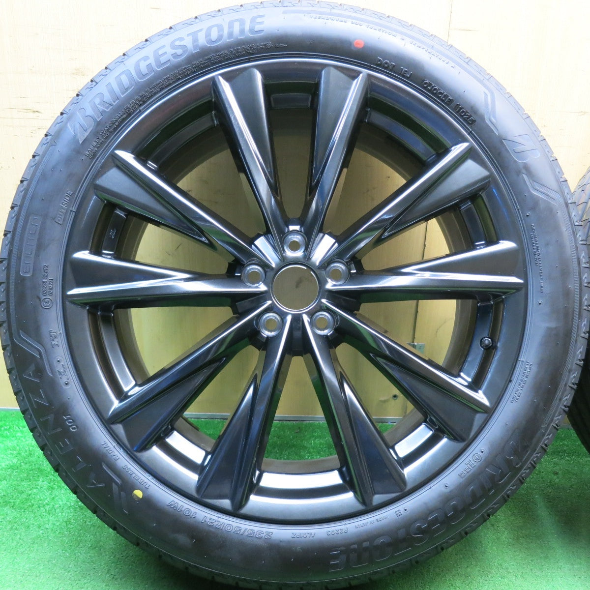 新車外し！25年★レクサス RX Fスポーツ 純正 235/50R21 ブリヂストン アレンザ 001 21インチ PCD114.3/5H★5051806HAノ