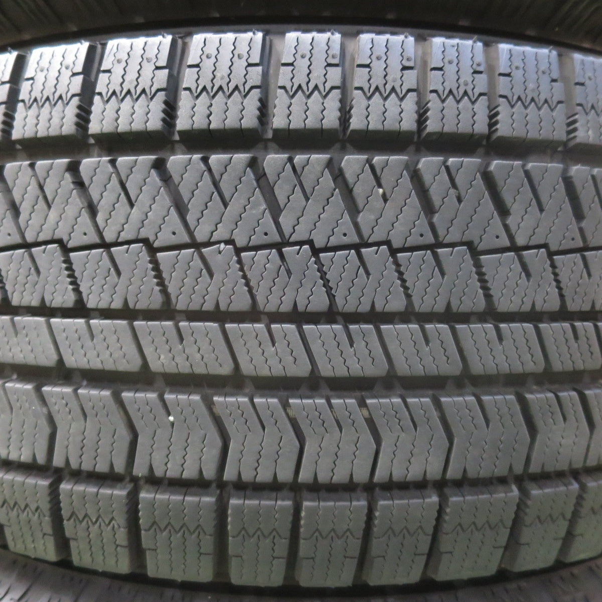 バリ溝！21年！キレイ！9.5分★インプレッサ 等 225/55R17 スタッドレス ブリヂストン ブリザック XG02 MANARAY SPORT マナレイ スポーツ 17インチ PCD100/5H★5112102イス
