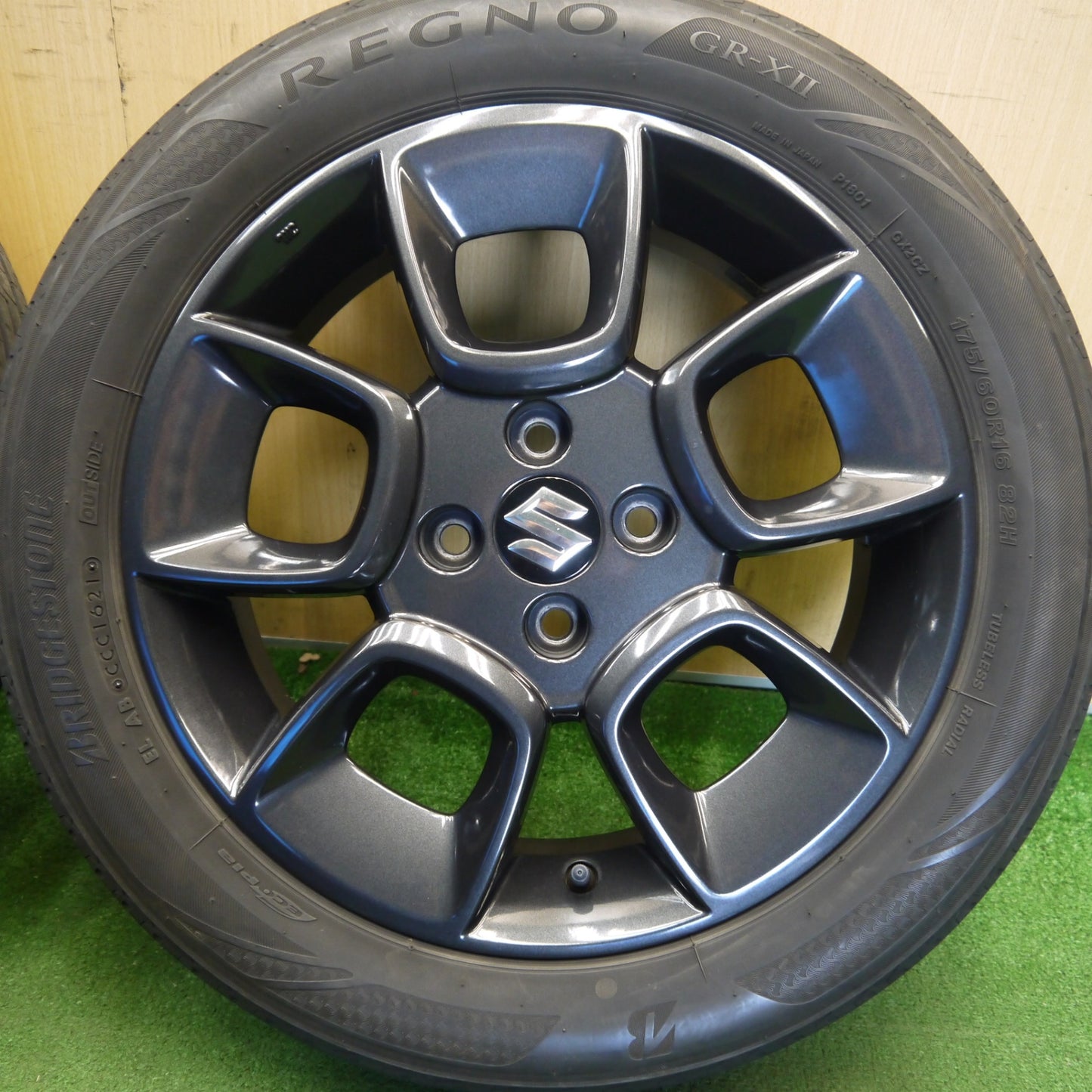 キレイ★スズキ クロスビー イグニス 純正 175/60R16 ブリヂストン レグノ GR-X2 16インチ PCD100/4H★6042709Hノ