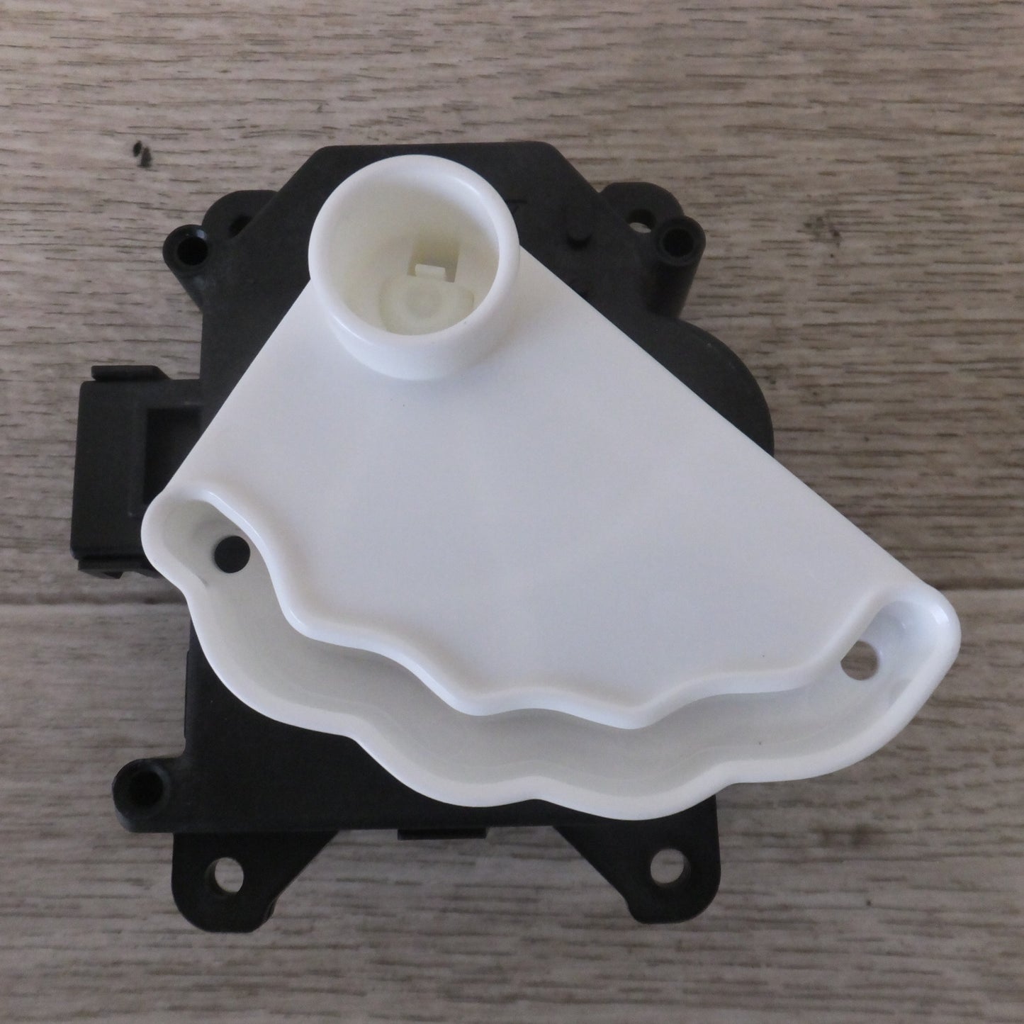 未使用★ホンダ HONDA 純正 N-BOX JF1 JF2 エアコンモードモーター 79140-TY0-942★ [送料無料]