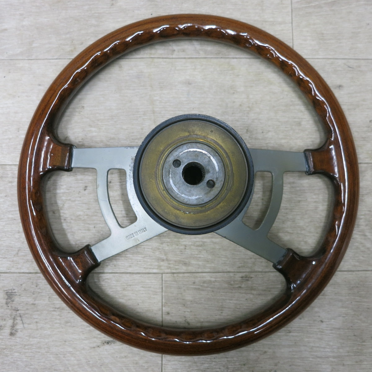 Ferrero　ウッド ステアリング　希少？ Ferrero ウッド ステアリング 希少？ Yahoo!オークション - フェレロ