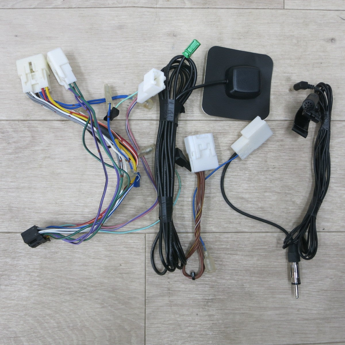 [送料無料] ◆パイオニア カロッツェリア メモリー ナビゲーション 9V型 HD AVIC-RQ903 Bluetooth フルセグ 地図データ 2021年 Carrozzeria◆