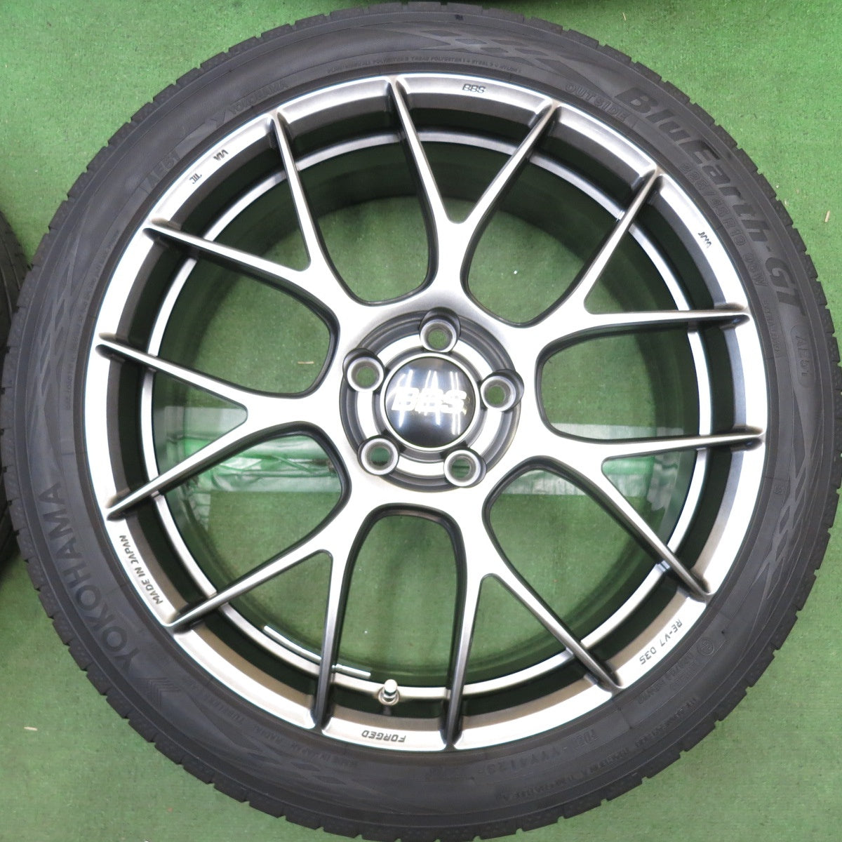 バリ溝！23年！キレイ！9分◎60系 プリウス 等 BBS RE-V7 035 鍛造 225/45R19 ヨコハマ BluEarth-GT AE51 ブルーアース 19インチ PCD114.3/5H◎6092701HAノ