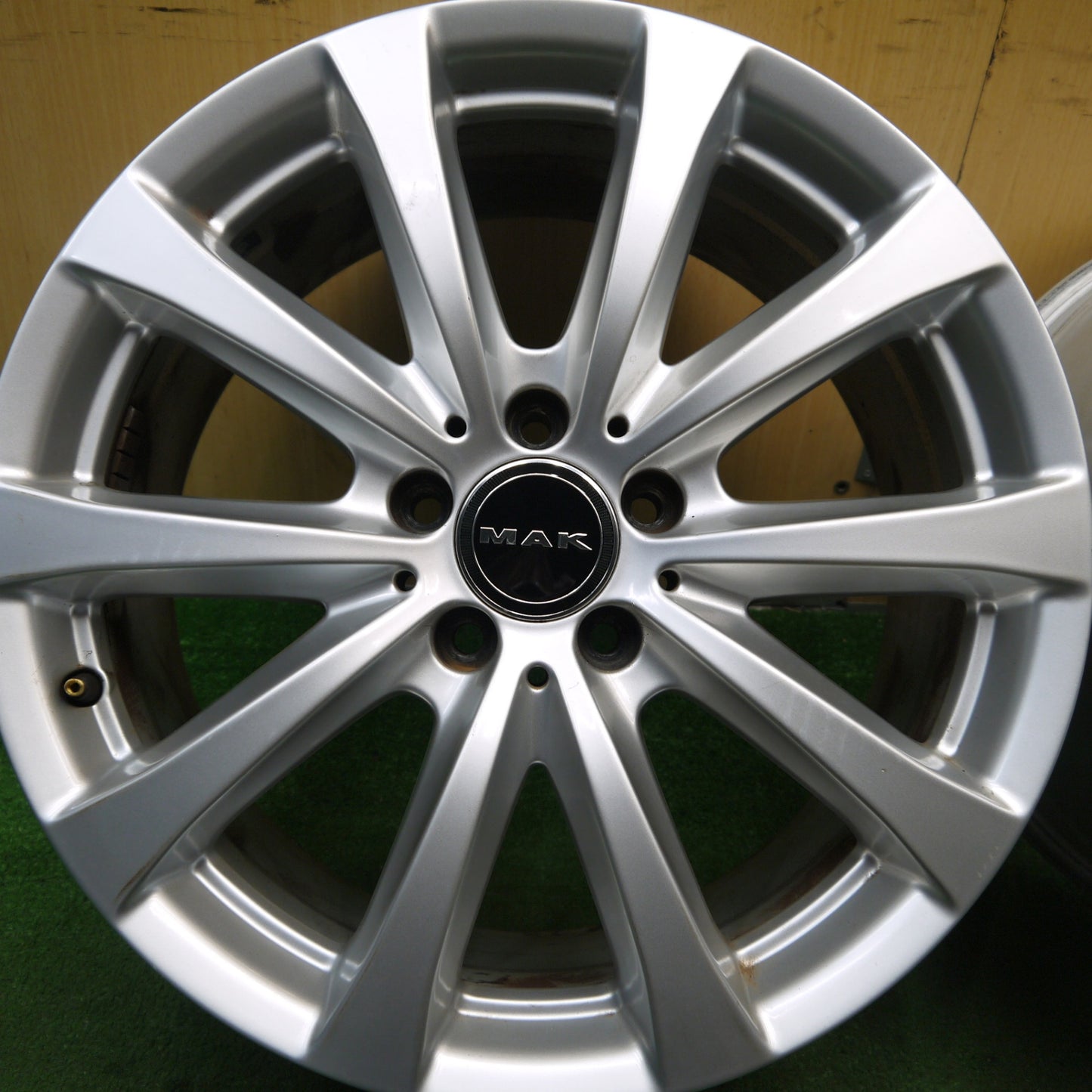 4本価格★ベンツ Sクラス W221 純正 ホイール 18インチ MAK 18×8.5J PCD112/5H★5070411Hホ