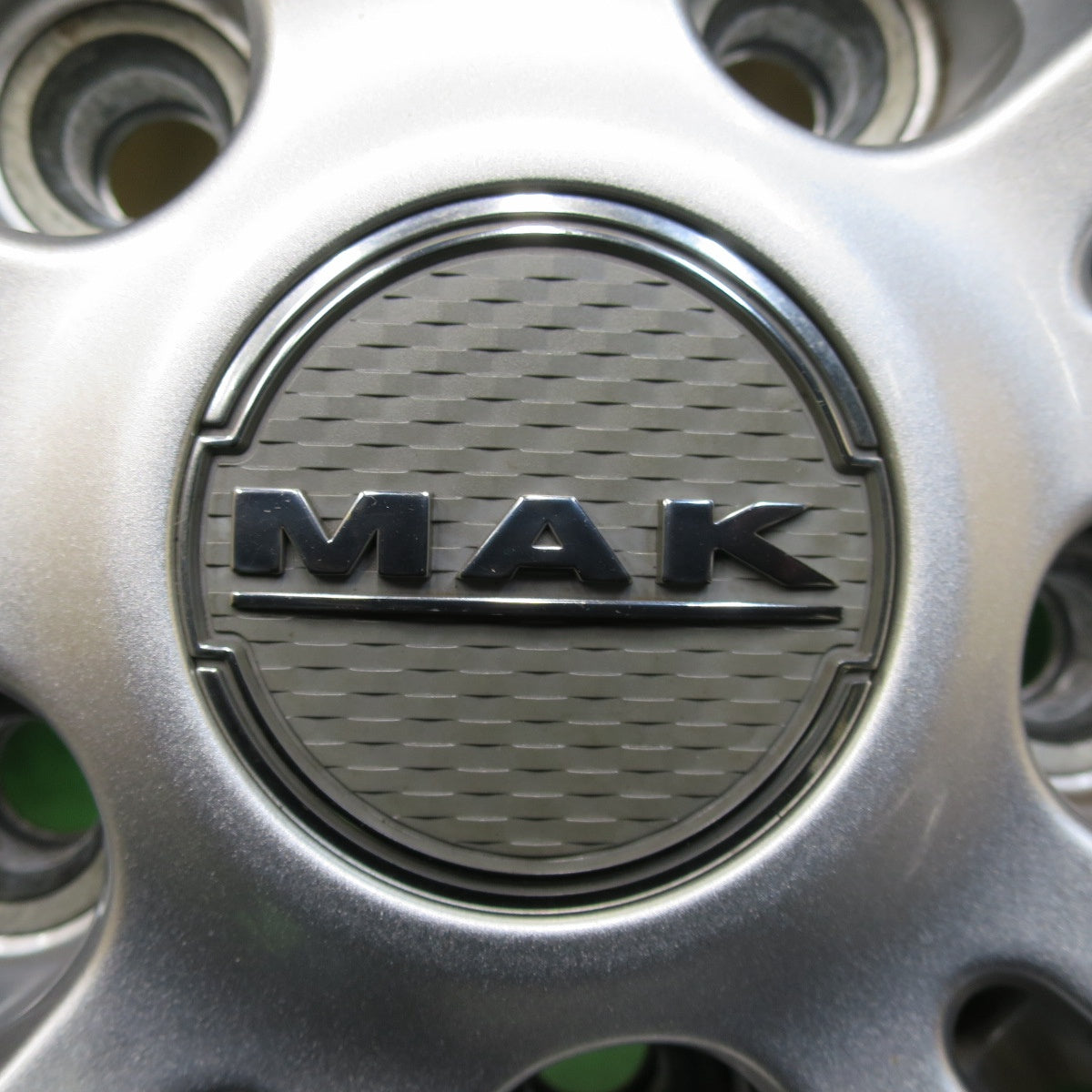 [送料無料] バリ溝！キレイ！8.5分★テスラ レクサス 等 MAK LUFT 245/45R19 スタッドレス ダンロップ ウインターマックス 03 19インチ ルフト PCD120/5H★5012806イス