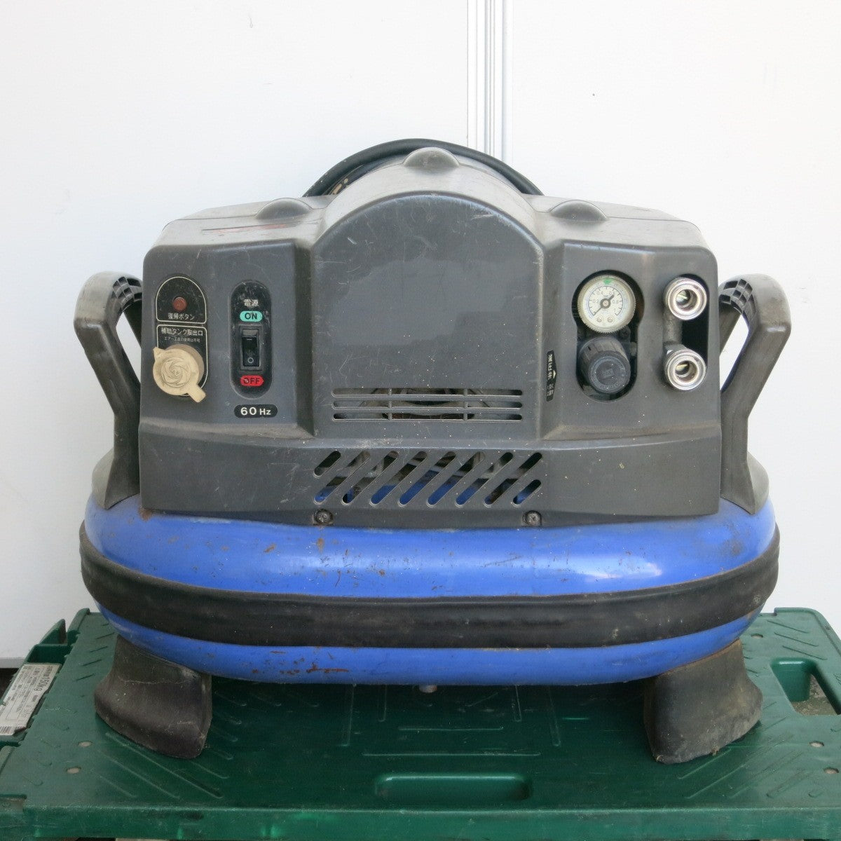 [送料無料] ◆RYOBI エアコンプレッサ ACP-1200 電動 工具 コード式 エアー 1.5馬力 20L 空気 リョービ 現状品◆