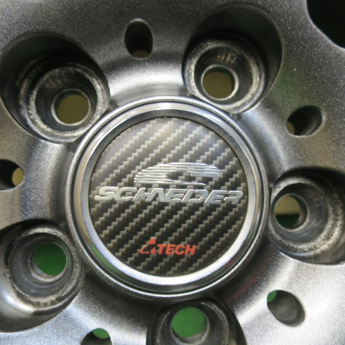 バリ溝！キレイ！9分★プリウス 等 195/65R15 スタッドレス オートバックス ノーストレック N3i SCHNEIDER シュナイダー 15インチ PCD100/5H★5122007イス