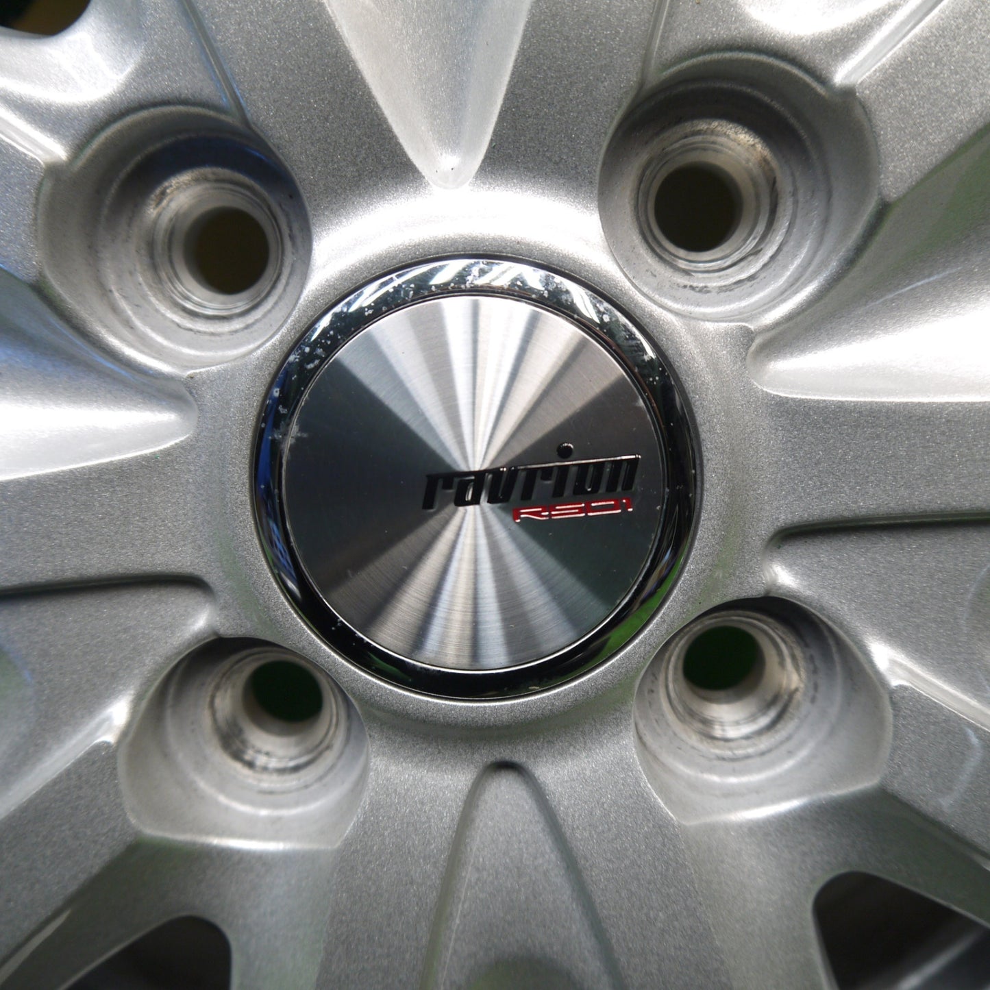 バリ溝！24年！キレイ！9.5分以上★スタッドレス 145R12 6PR ダンロップ ウインターマックス SV01 ravrion RS01 ラブリオン 12インチ PCD100/4H★5102909Hス