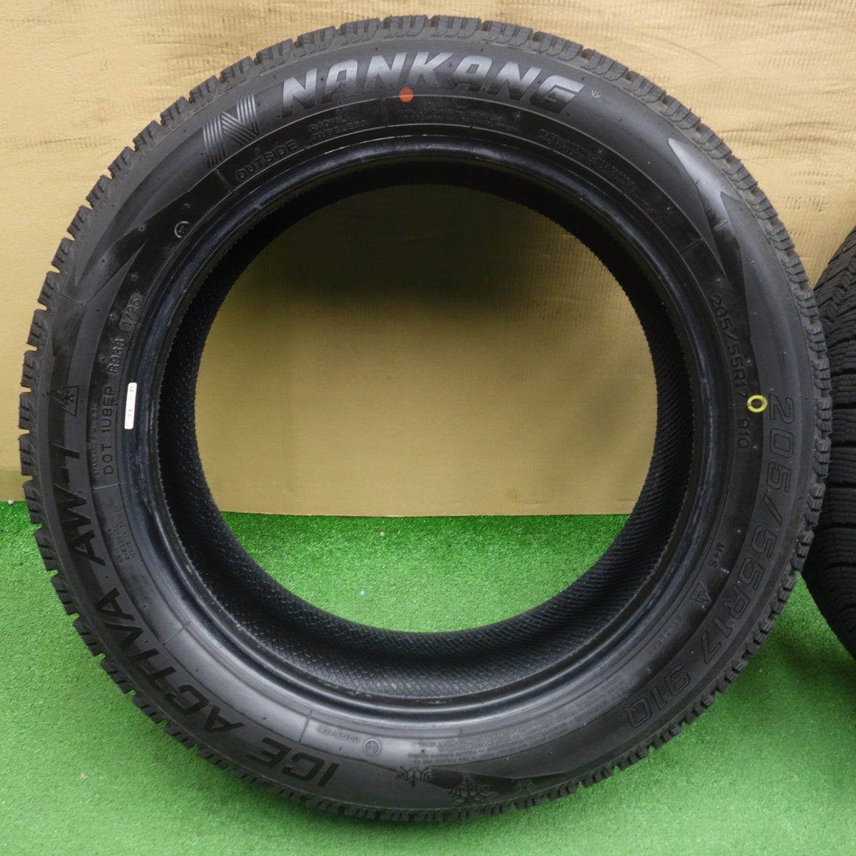 バリ溝！25年！ほぼ10分◎スタッドレス 205/55R17 ナンカン アイスアクティバ AW-1 タイヤ 17インチ ノア ヴォクシー プリウスα ステップワゴン 等◎6083002KTスタ
