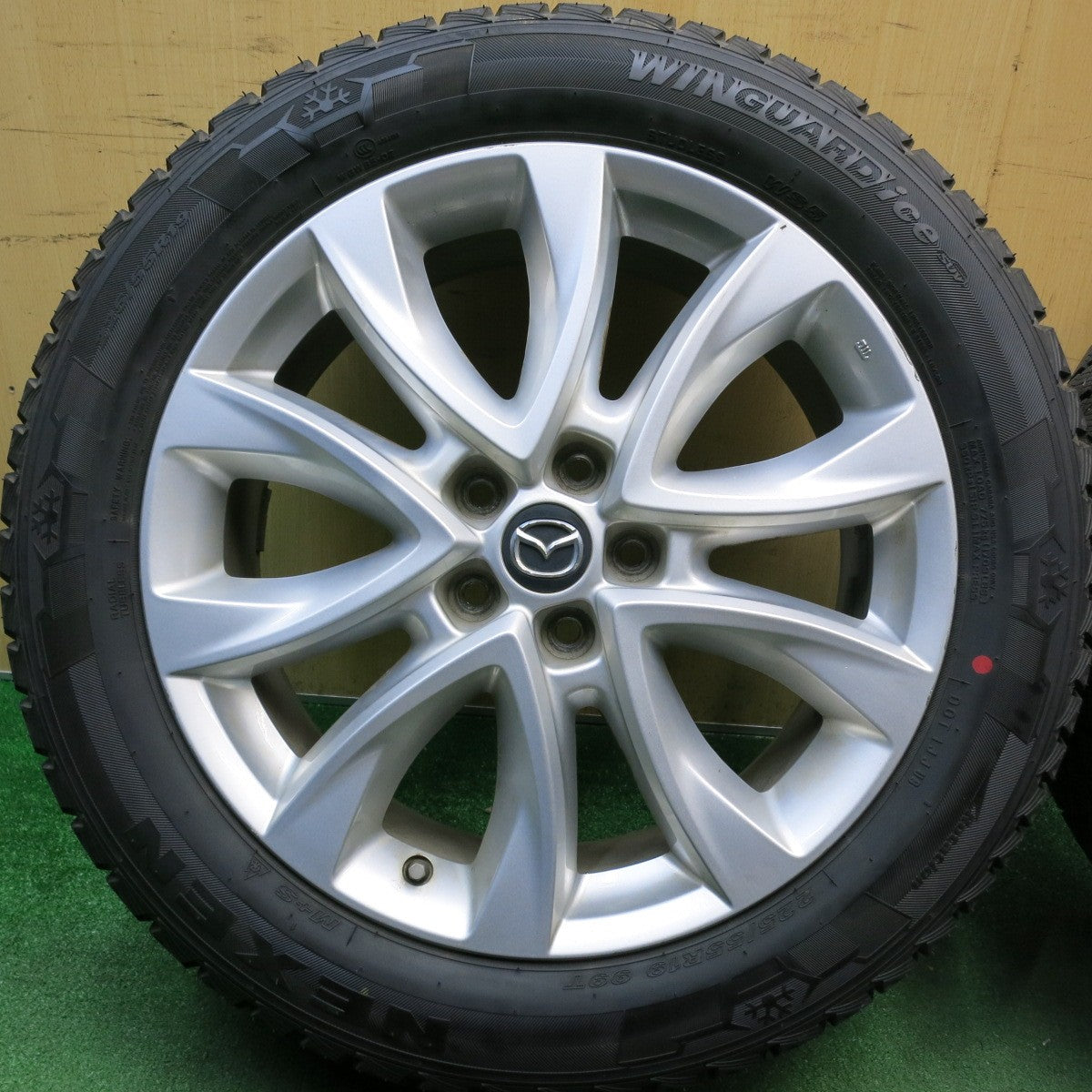 バリ溝！24年！キレイ！9.5分★マツダ CX-5 純正 225/55R19 スタッドレス ネクセン ウィンガード アイス SUV 19インチ CX5 PCD114.3/5H★6031506HAス