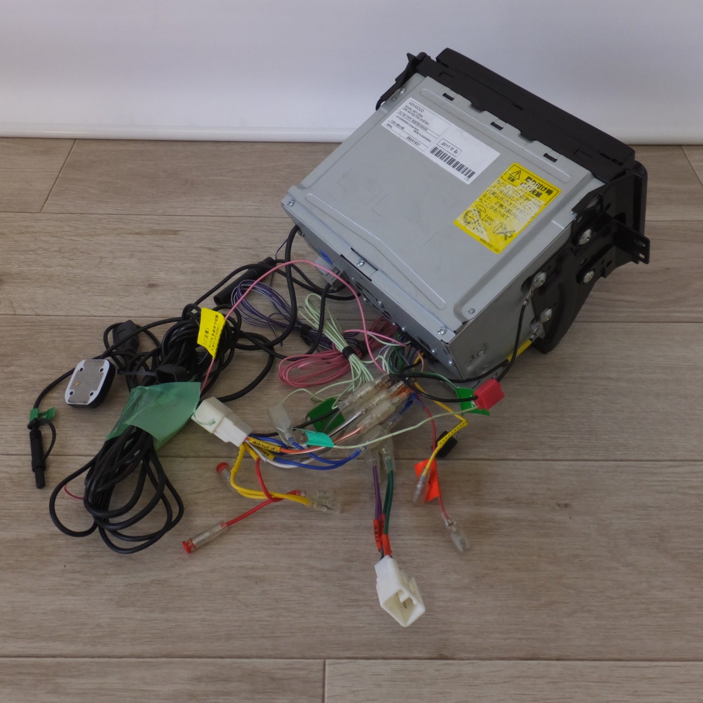 [送料無料] ★ケンウッド KENWOOD メモリーナビゲーション MDV-D304(4★